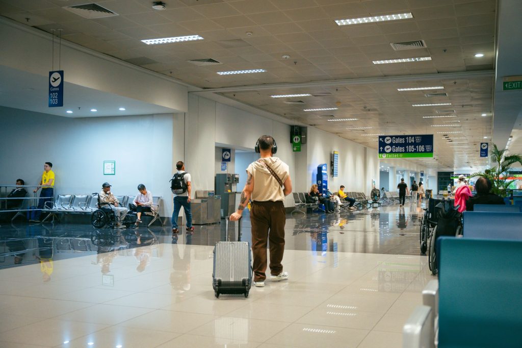 Formalités d'entrée et règles de bagages avant le départ