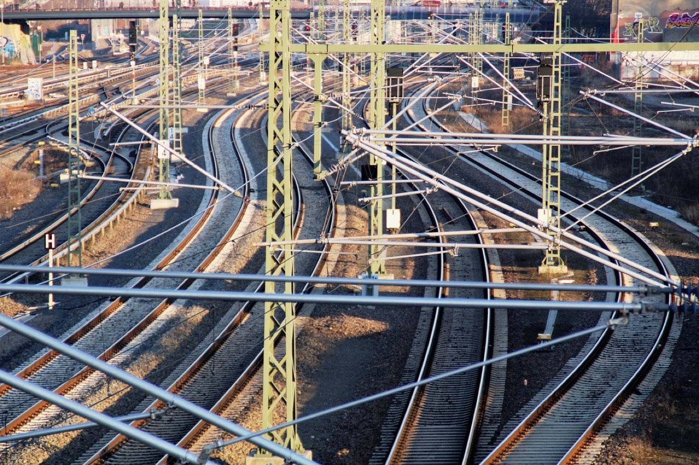 Choisir entre TGV inOui et SNCF Connect