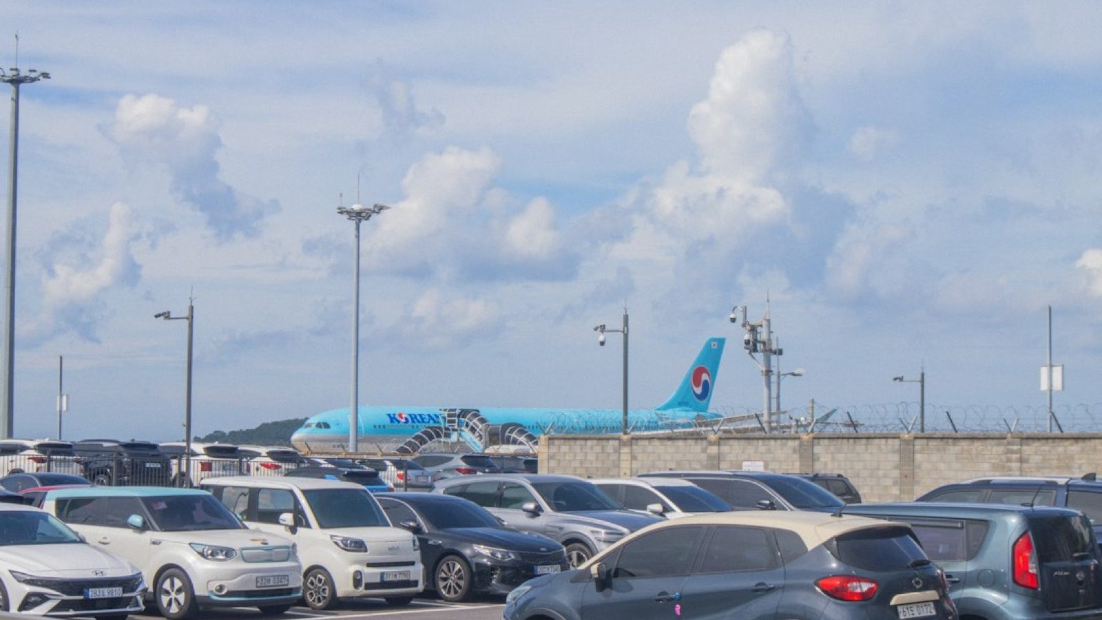 Location voiture aéroport Olbia : quel choix pour un déplacement pro ?